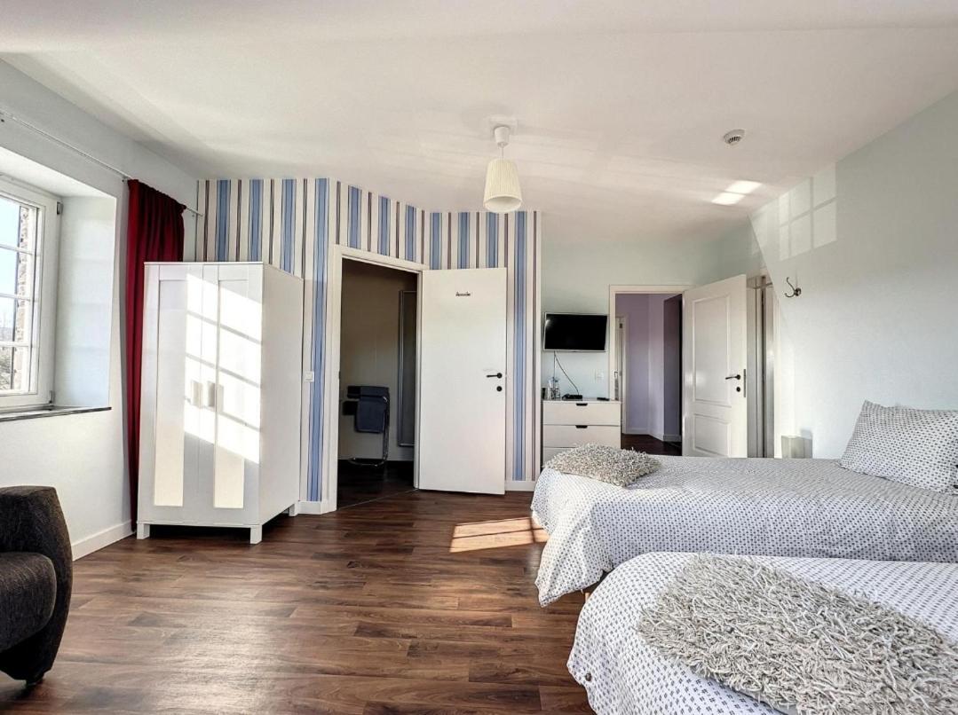 Bed and Breakfast La Cour De Grandmenil Manhay Exterior foto